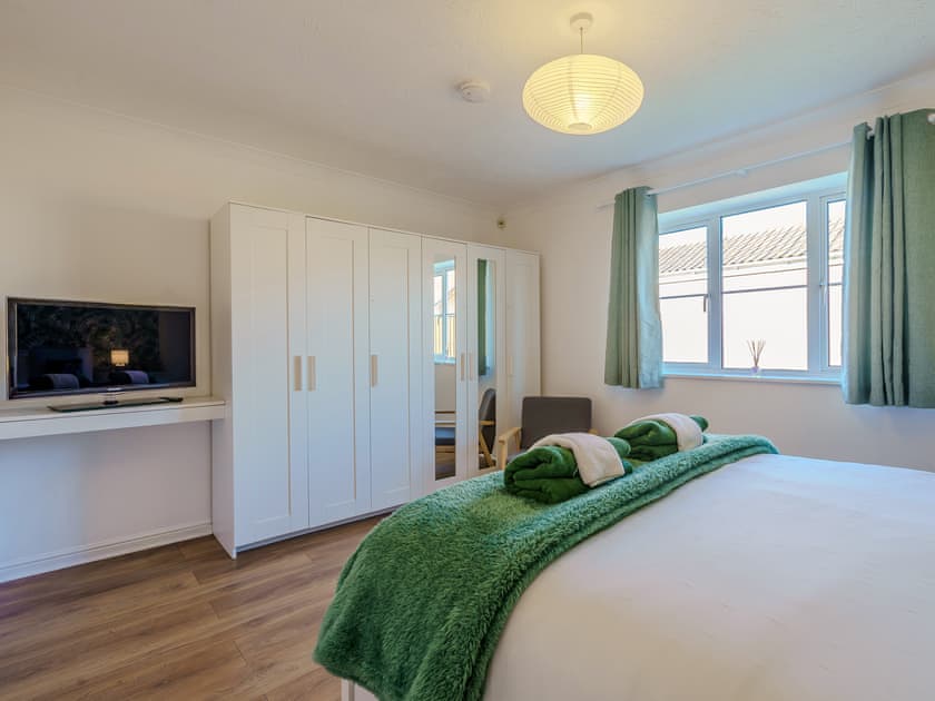 Double bedroom | Stone’s Throw, Bacton