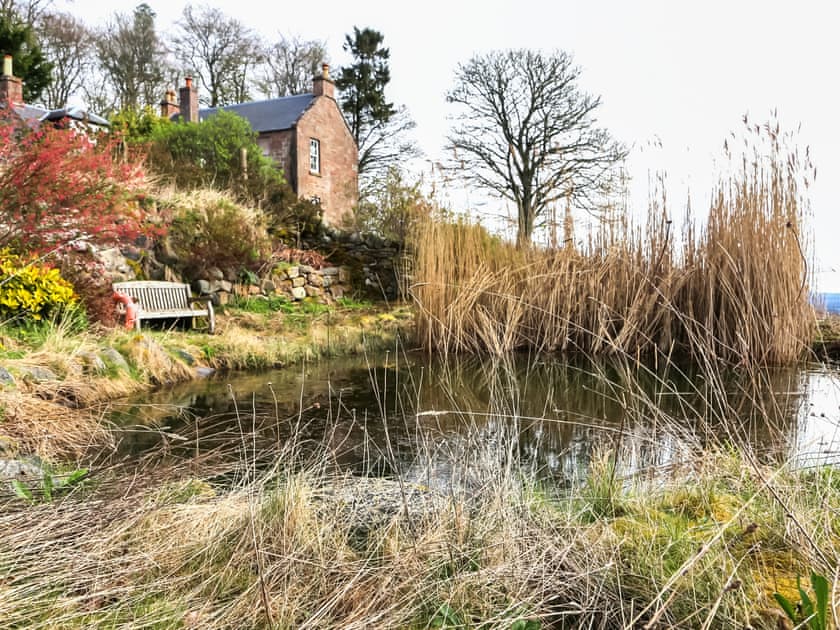 Surrounding area | Kirklandbank Farmhouse, Alyth