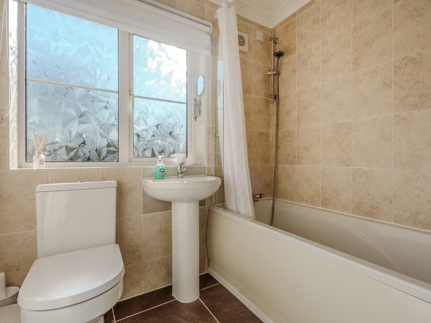 Bathroom | Stone’s Throw, Bacton