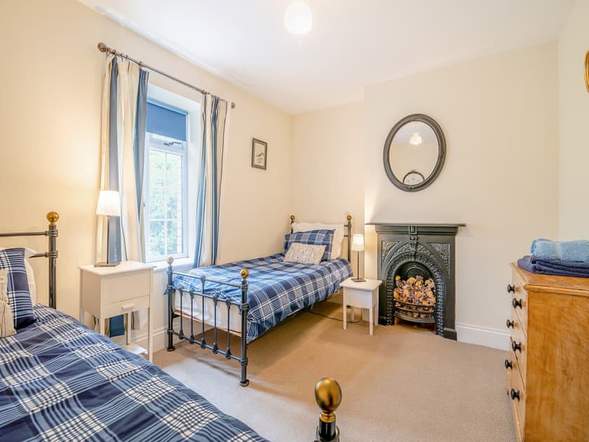 Twin bedroom | Court House, Hay-on-Wye