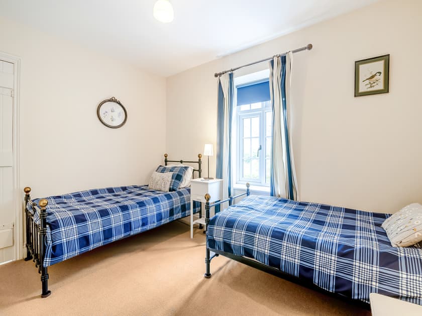 Twin bedroom | Court House, Hay-on-Wye