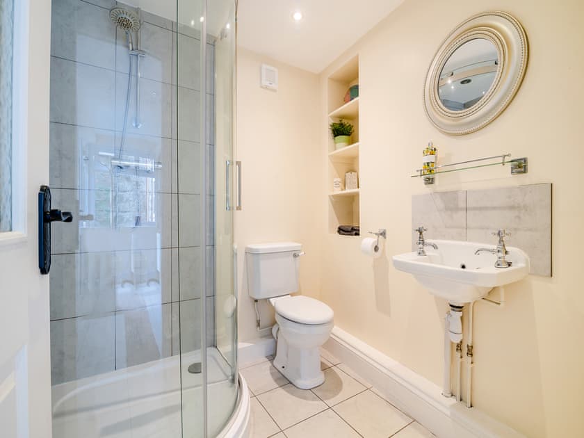 Bathroom | Court House, Hay-on-Wye