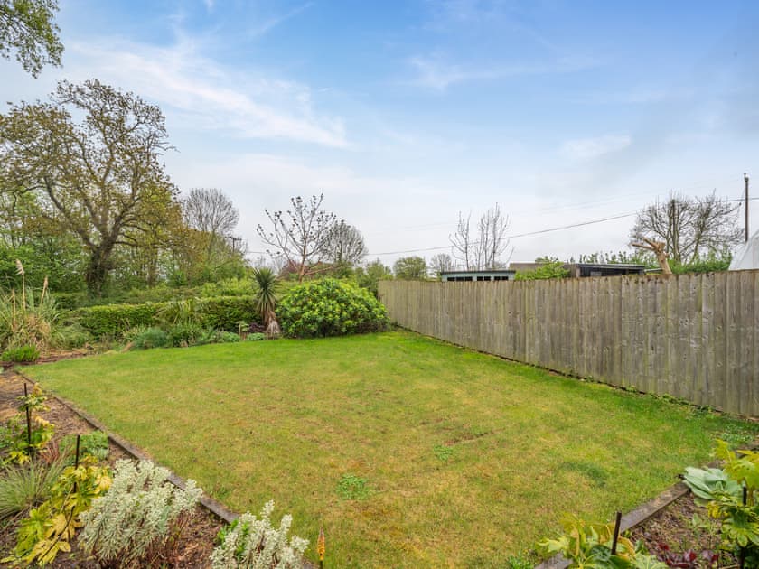 Garden | Willow Lodge 1 - Willow Lodges, Taunton