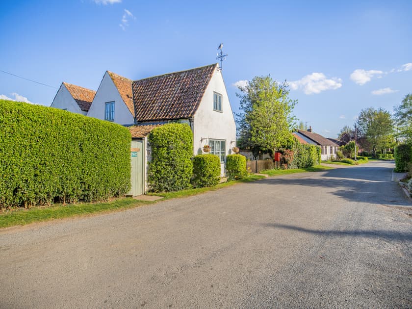 Exterior | Garden Cottage, Tetford, near Horncastle