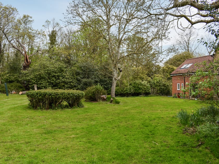 Exterior | Wade Hall, North Cove