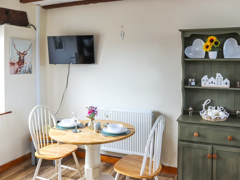 Dining Area | Teifi Cottage - Ffynnongrech Farm Cottages, Talley, near Llandeilo