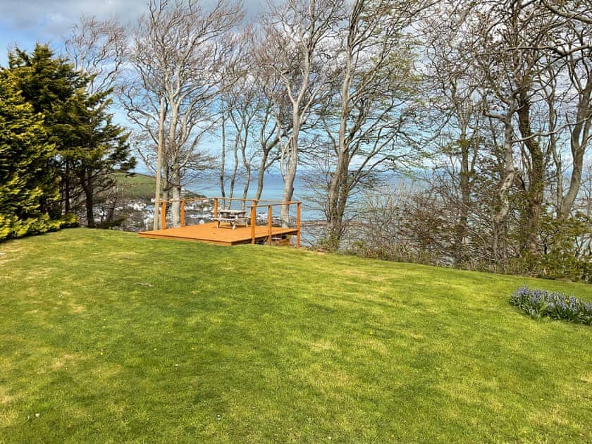Garden | Bron-Yr-Aur - Penrhiw Pistyll Cottages, New Quay