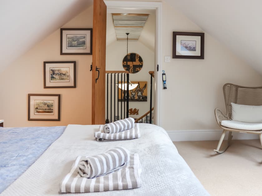 First floor double bedroom  | Rallt Cottage, Capel Coch