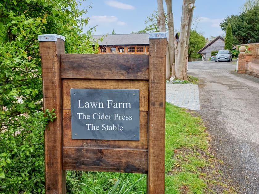 Exterior | The Cider Press - Lawn Farm Retreats, Welland, near Malvern