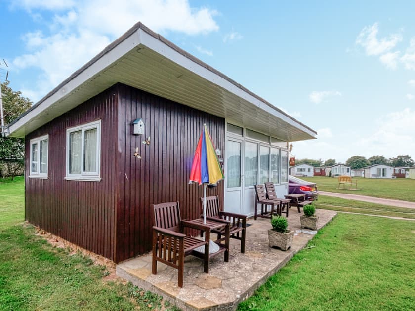 Exterior | The Bee’s Knees - Country Cottages Norfolk, Mundesley