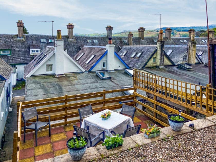 Sitting-out-area | Cosy Cottage, Lamlash