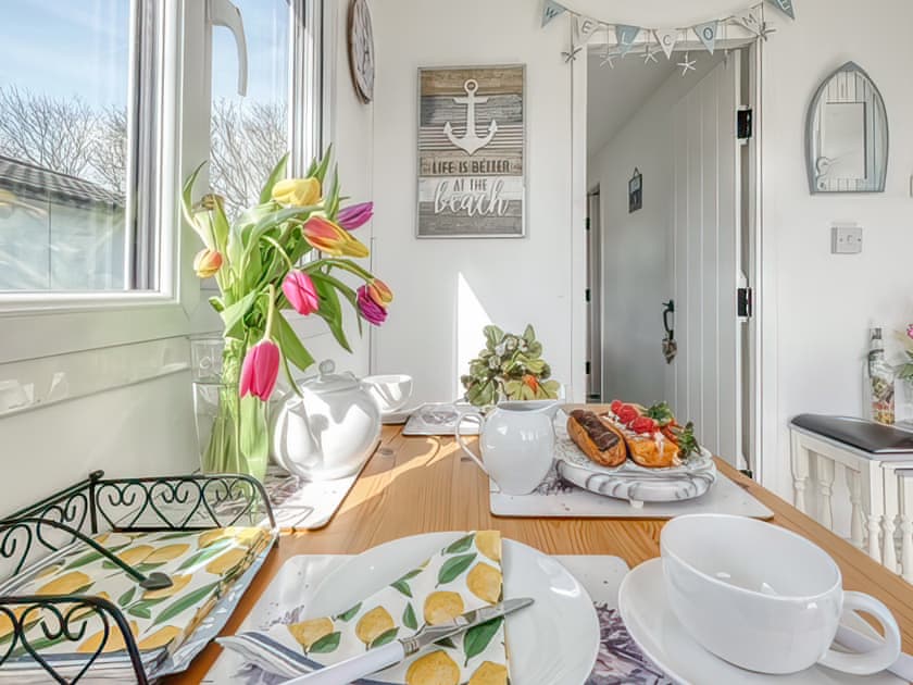 Dining Area | The Happy Hedgehog - Country Cottages Norfolk, Mundesley