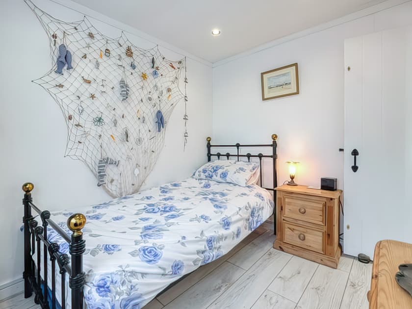 Single bedroom | The Happy Hedgehog - Country Cottages Norfolk, Mundesley
