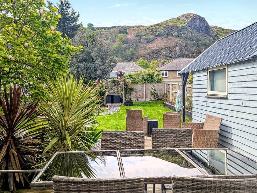 Outdoor | Afallon, Conwy
