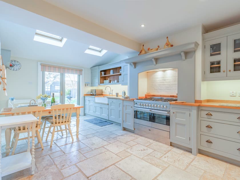 Kitchen/diner | Dibley Cottage, Mundesley