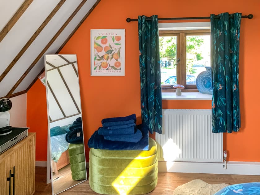 Interior | Kingfisher Granary, Battle