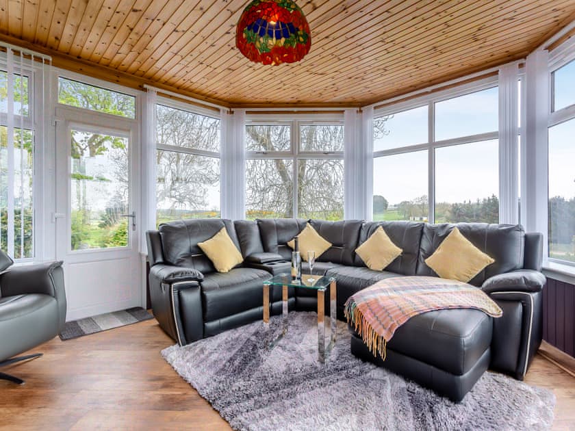Sun room | Hogholm Farmhouse, Inverurie