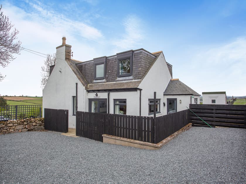 Exterior | Hogholm Farmhouse, Inverurie