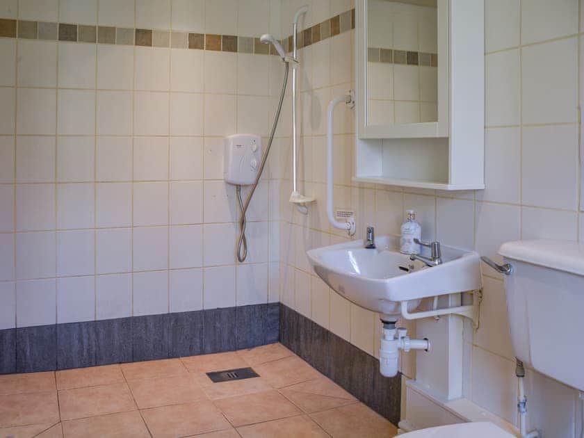 Bathroom | Lily Pad 1 - Lily Pad Cottages, Nassington, near Stamford