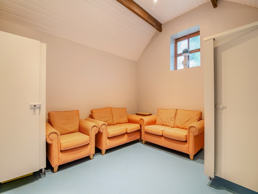 On-site amenities | Big Barn - Hopgrove Farm Cottages, York