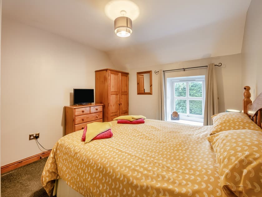 Double bedroom | The Hayloft - Hopgrove Farm Cottages, York