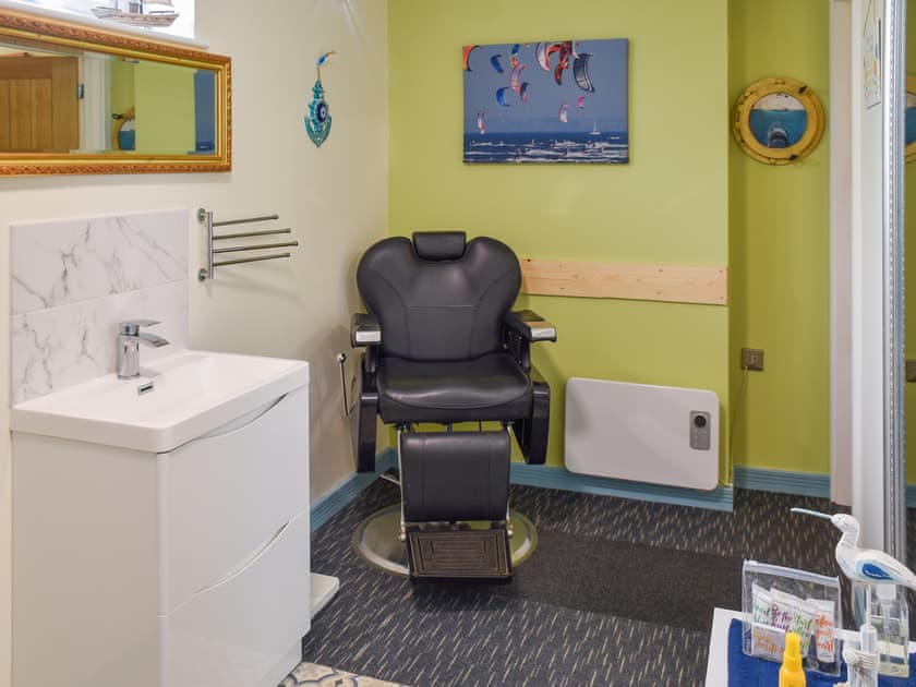 Bathroom | Ship Ahoy, Walcott-on-Sea