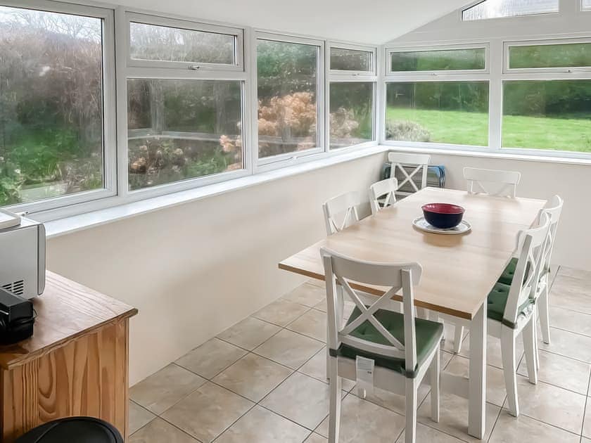 Dining Area | Lundy Light, Croyde