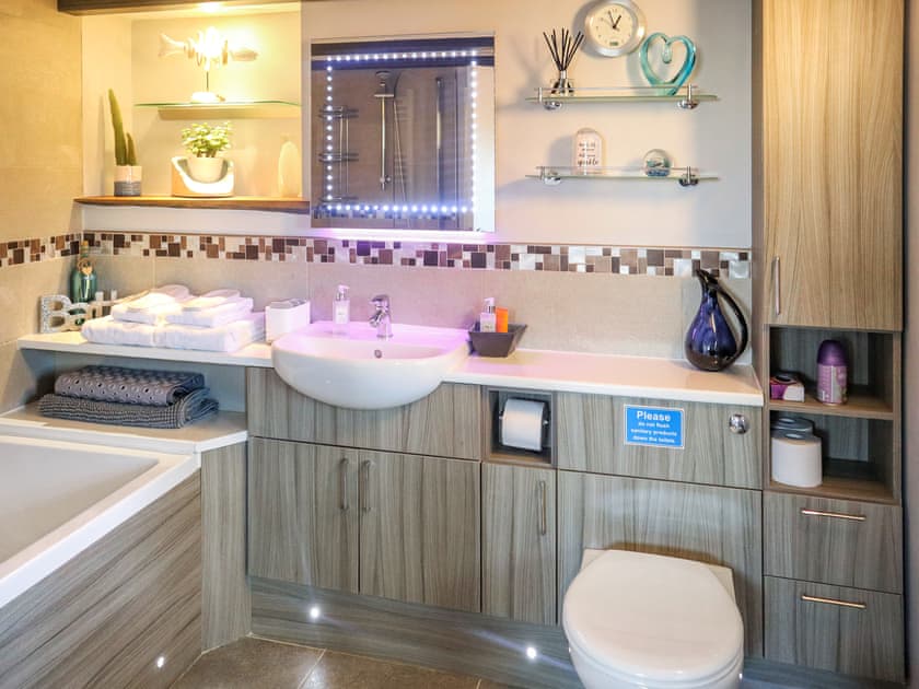 Bathroom | The Dairy - Brackenthwaite Holidays, Arnside and Silverdale