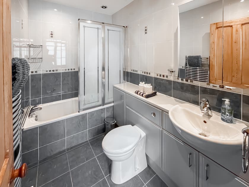 Bathroom | Haven Cottage - Haven Cottages, Eyemouth