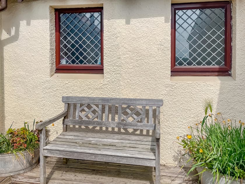 Sitting-out-area | Haven Cottage - Haven Cottages, Eyemouth