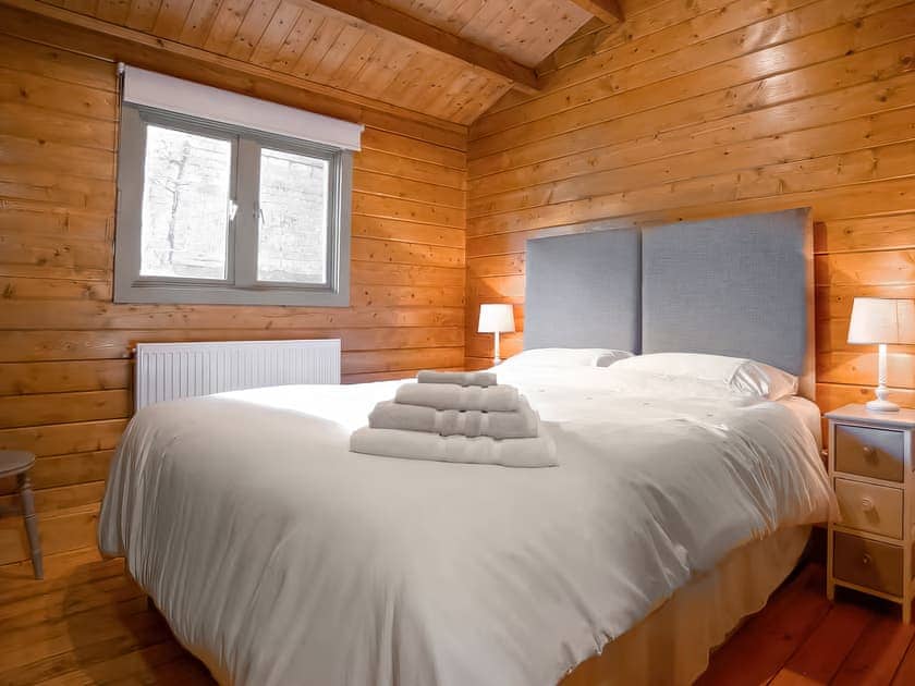 Double bedroom | Log Cabin, Guyhirn
