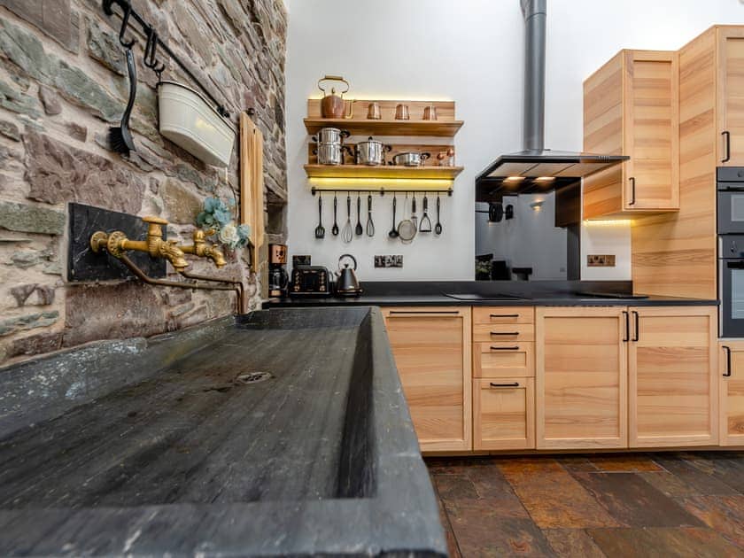 Kitchen/diner | Wheelwright Barn - Bronyn Farm, Ferryside, near Carmarthen