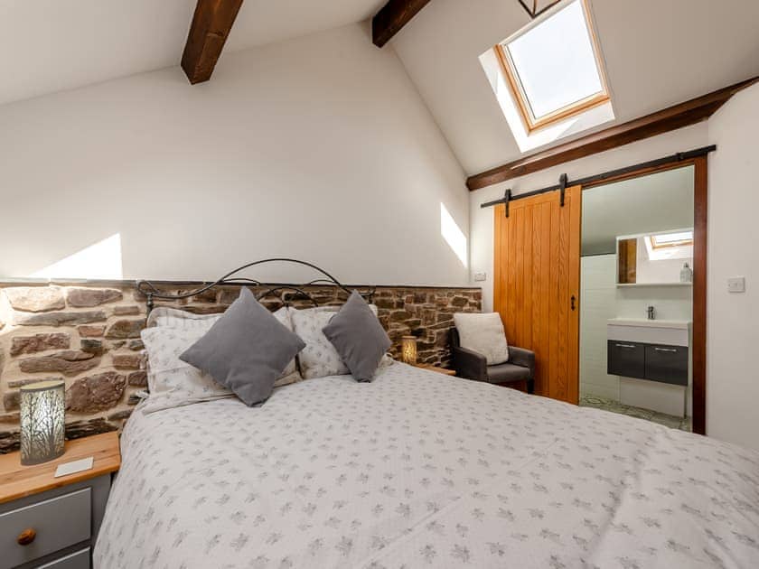 Double bedroom | Wheelwright Barn - Bronyn Farm, Ferryside, near Carmarthen
