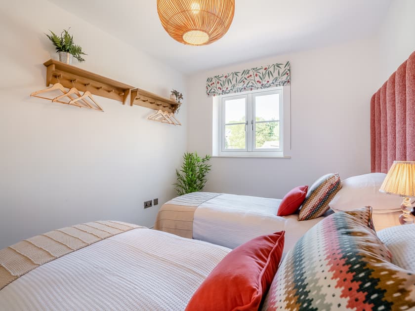 Twin bedroom | Spire View, Ruswarp