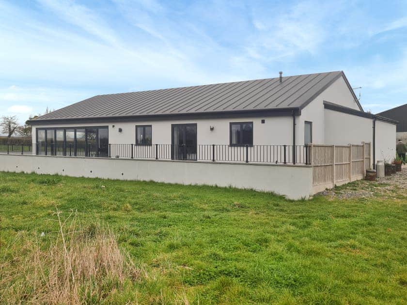 Exterior | The Bungalow - Applebarn Holidays , West Pennard, near Glastonbury