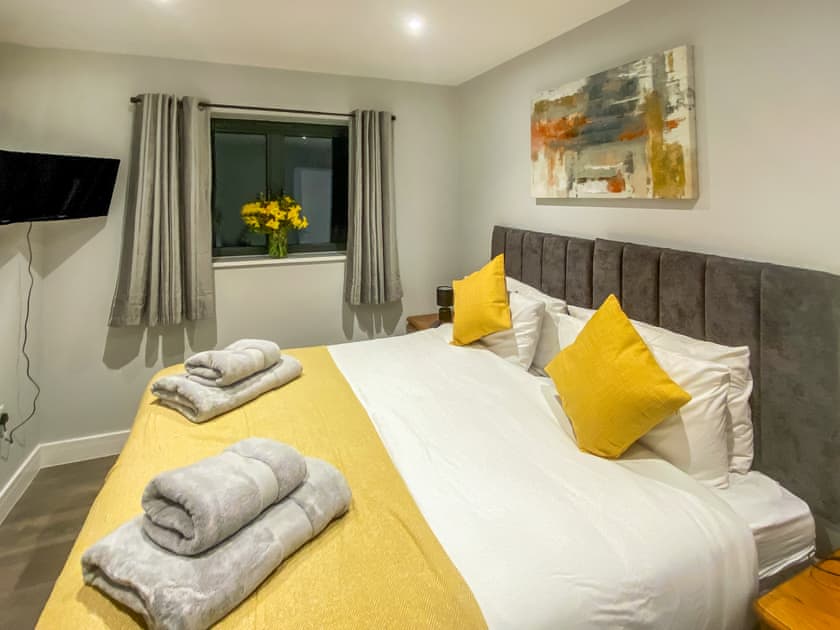 Double bedroom | The Bungalow - Applebarn Holidays , West Pennard, near Glastonbury