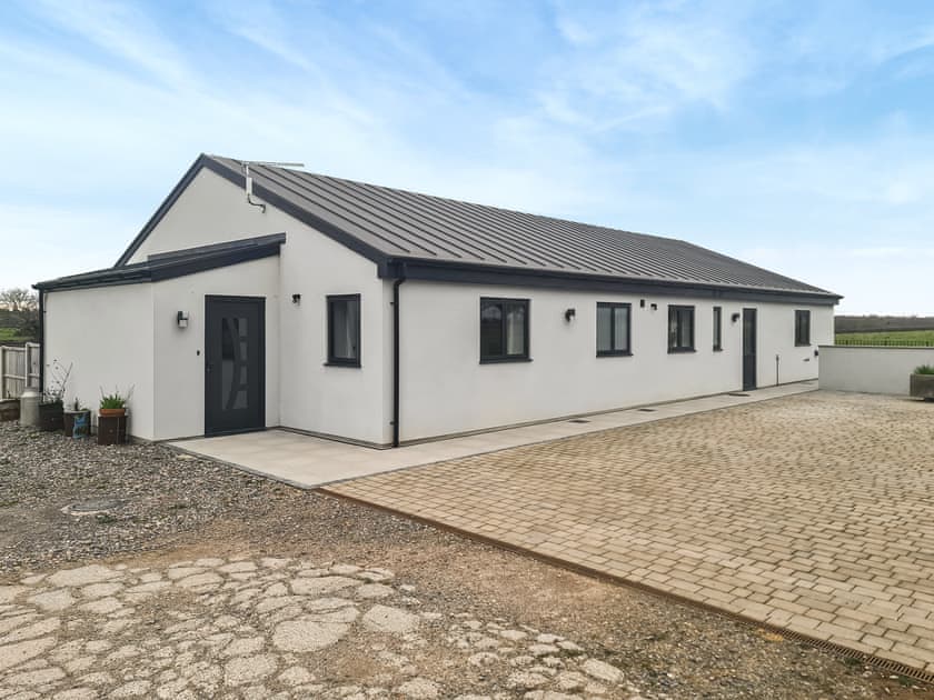 Exterior | The Bungalow - Applebarn Holidays , West Pennard, near Glastonbury
