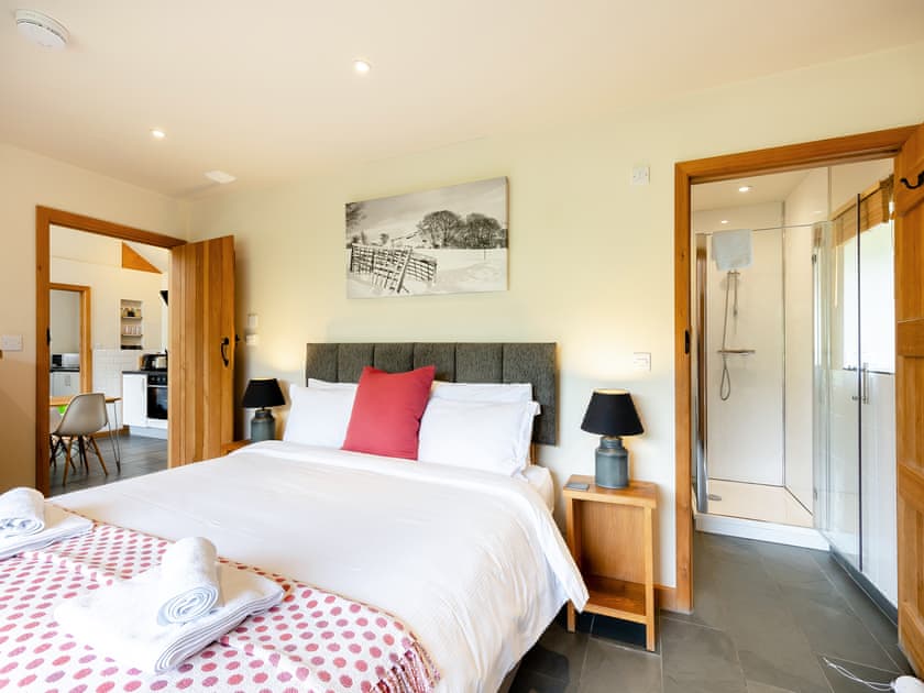 Double bedroom | Wern Ddu Cottage, Penybontfawr, near Oswestry