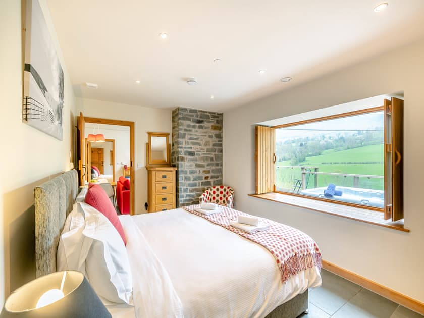 Double bedroom | Wern Ddu Cottage, Penybontfawr, near Oswestry