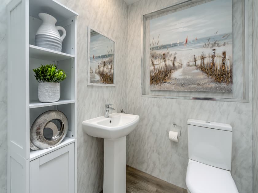 Shower room | The Mulberry, Lamlash