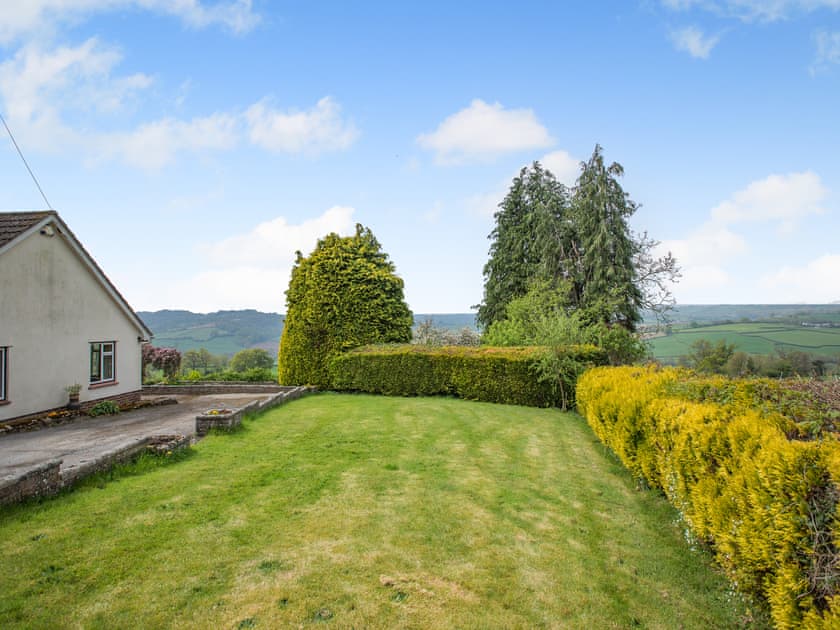 Garden and grounds | Osmore Orchard, Membury