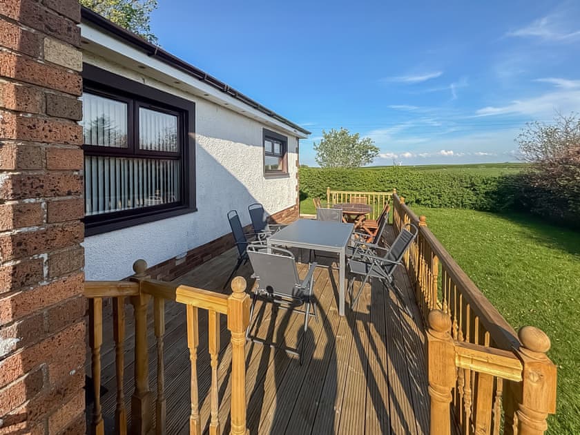 Decking | Rowan Muir, Crosshouse, near Kilmarnock