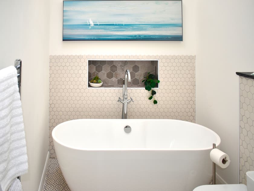 Bathroom | The Old Hayloft - Two Moors Way Cottages, Witheridge