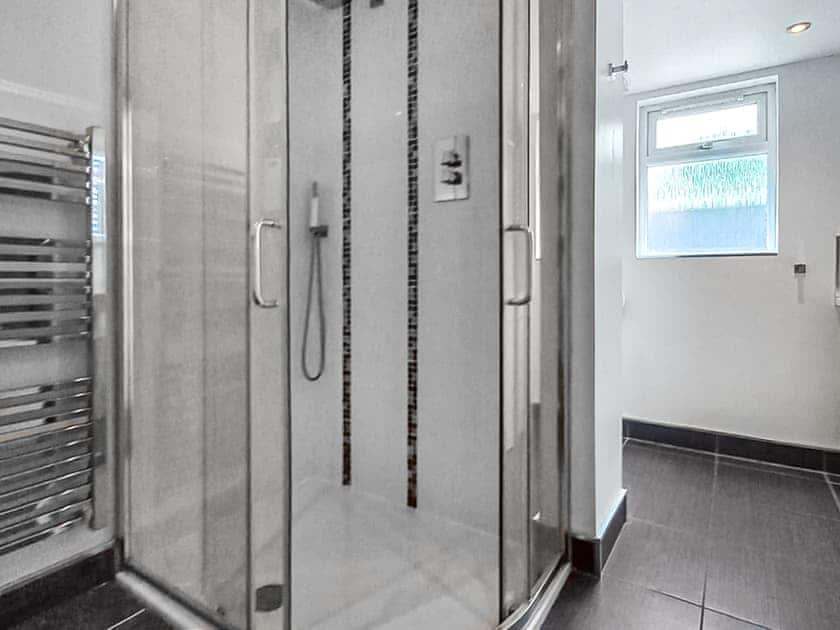 Bathroom | Ocean View, Mawgan Porth