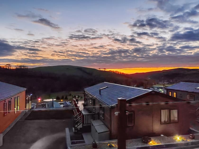 Setting | Hillfort Lodge, Llanrhystud