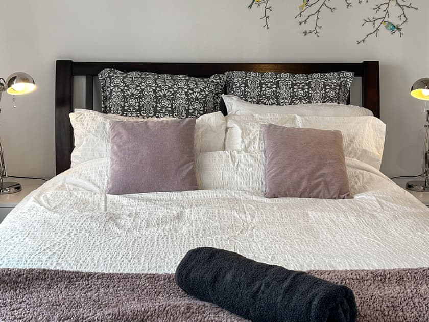 Double bedroom | Noddingway Cottage, Axbridge, Weare
