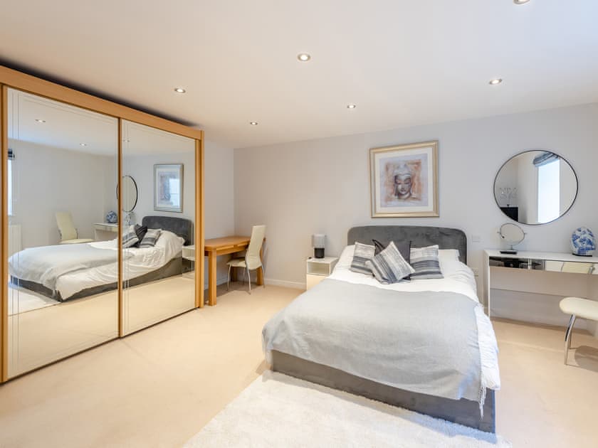 Double bedroom | Oversands, Torquay