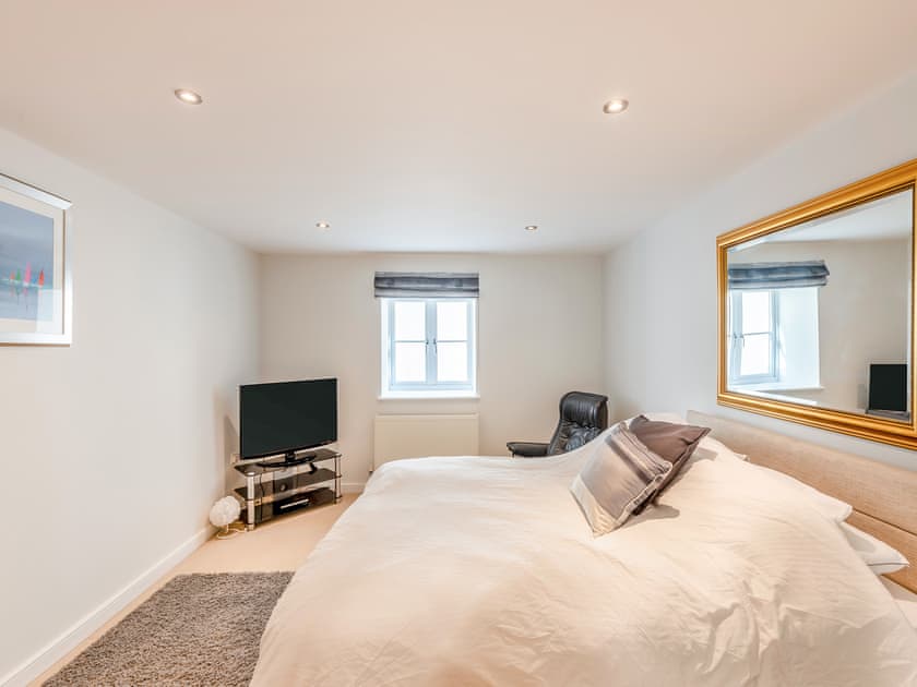 Double bedroom | Oversands, Torquay