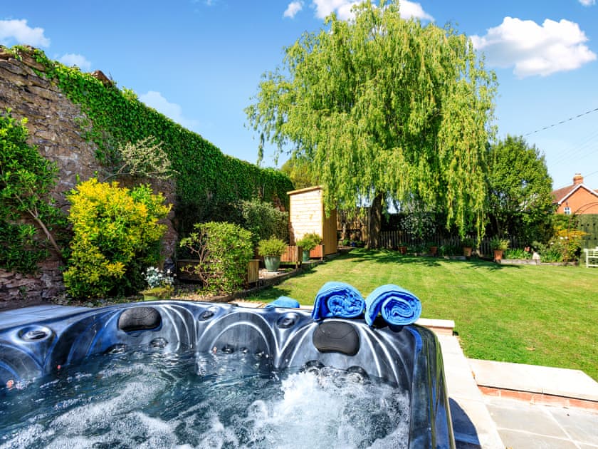 Jacuzzi | Pete’s Place, Taunton