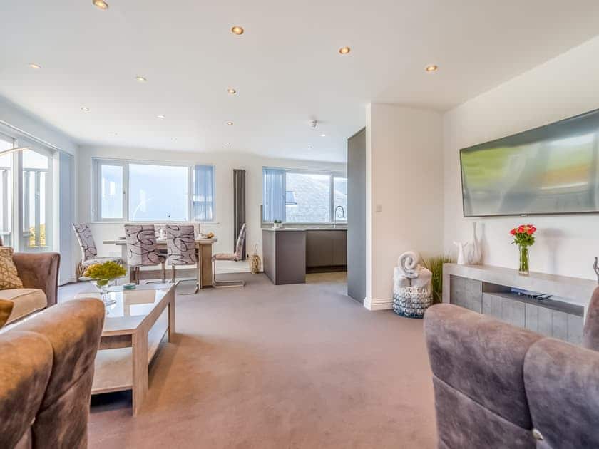 Open plan living space | Blue Horizons - Bonnie View Beach Apartments, Holywell Bay